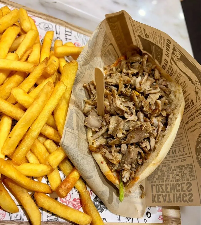 Grec fait maison avec frites